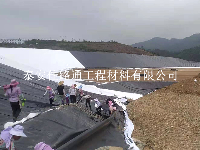 污水處理防滲膜施工須嚴(yán)格謹(jǐn)慎處理 污水處理防滲膜施工須嚴(yán)格謹(jǐn)慎處理