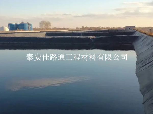 修復(fù)魚蝦養(yǎng)殖防滲膜的破損位置有哪些技術(shù)要點 修復(fù)魚蝦養(yǎng)殖防滲膜的破損位置有哪些技術(shù)要點