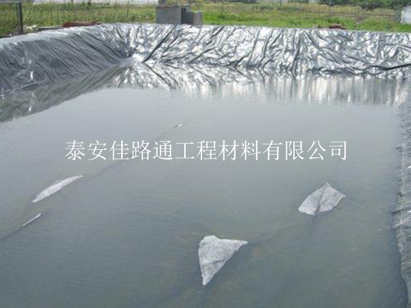 哪些因素是會影響魚塘防滲膜的溶化速度？