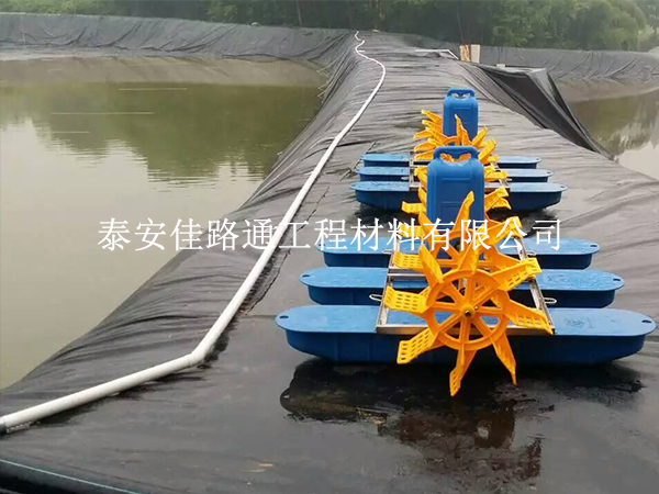 養(yǎng)殖防滲膜生產(chǎn)怕不達(dá)標(biāo)？掌握這些要點(diǎn)穩(wěn)過(guò)關(guān)