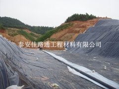 垃圾填埋場防滲膜裁剪，這些技巧讓施工更省心