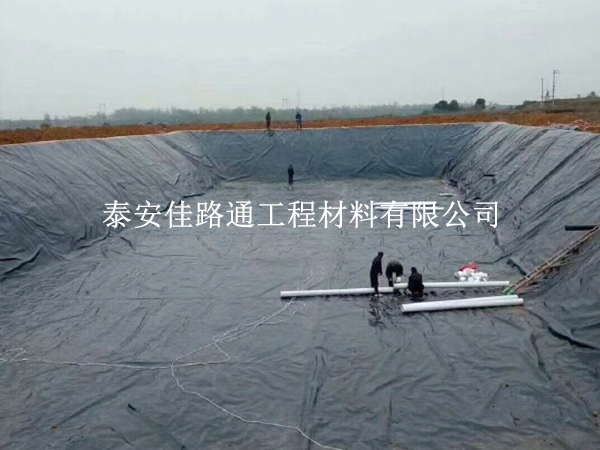 沼氣池防滲膜耐溫性全解析：從極端環(huán)境到長效使用的關(guān)鍵保障