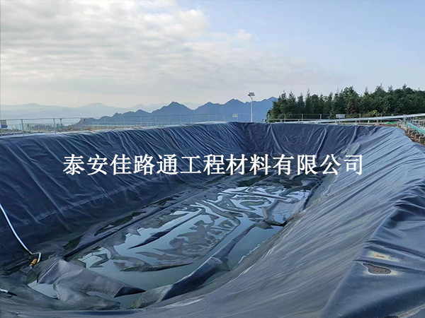 蓄水池防滲膜焊不好等于白干！這套無(wú)縫焊接手法值得收藏